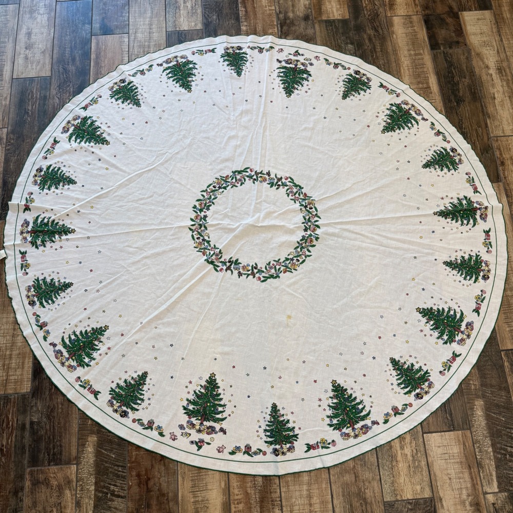 Fallani & Cohn Christmas Tablecloth Round 66 White Tree Wreath Vintage Brazil